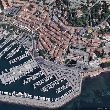 Maxime 1 Piece * Сент-Максім