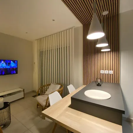 Apartment Maxime 1 Piece *