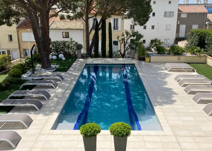 Maxime 1 Piece Sainte-Maxime